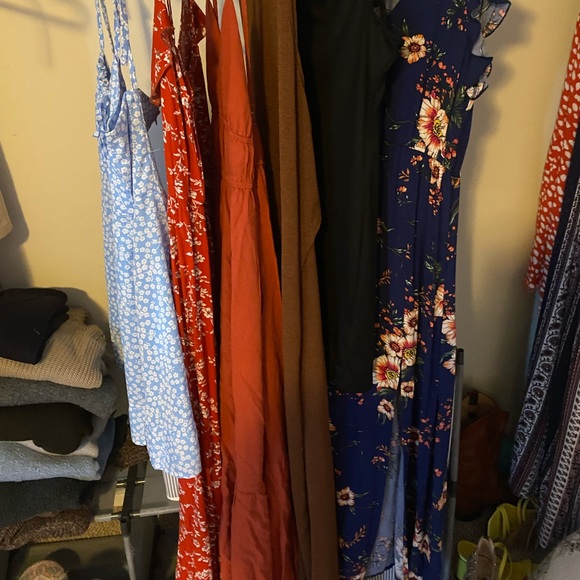 Dress Bundle (6) ✨ - Picture 4 of 10